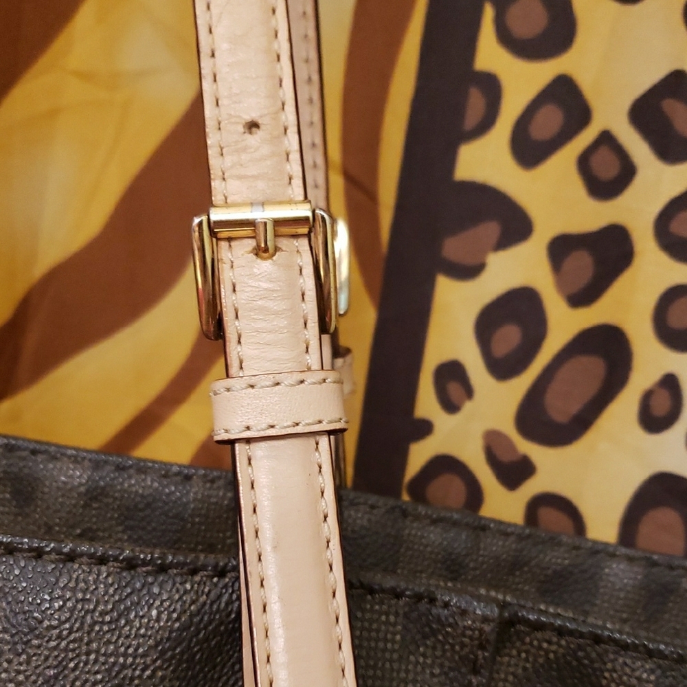 Michael Kors Brown Signature Tote with Structured Design - Picture 3 of 10